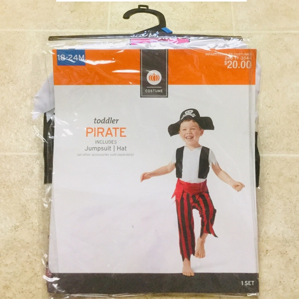 ⭐️ PIRATE COSTUME ⭐️